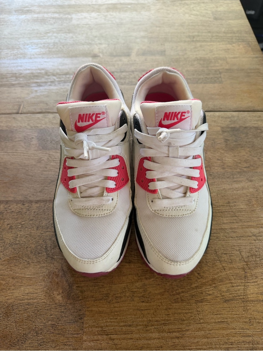 Nike Air Max 90 White Pink & Black Air Max Trainers - Picture 2 of 6